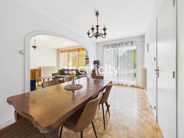 Appartement
         4 pièces
        - 91 m² Exclusivité 110 000 € *