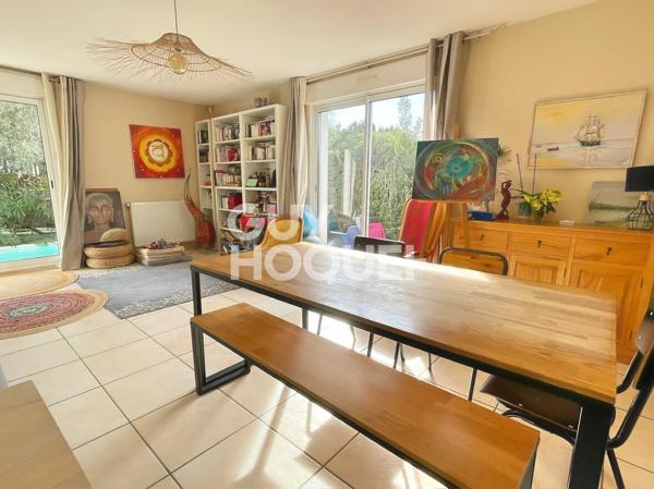 Maison à vendre à Canohès, 4 faces, 5 pièces, 3 chambres, garage, piscine, dépendance