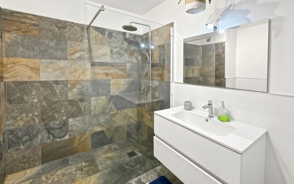 Appartement à louer    1 pièce • 34 m2 Nice