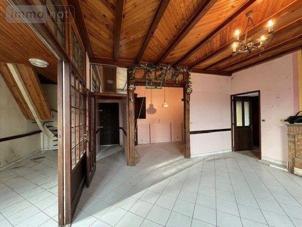 Appartement à rénover à vendre à Chambéry en Savoie (73000), ref : 73001-84   
centre ville