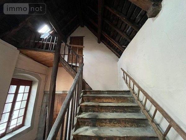 Appartement à rénover à vendre à Chambéry en Savoie (73000), ref : 73001-84   
centre ville