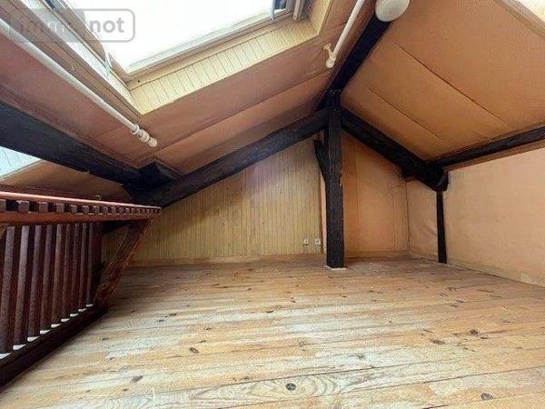 Appartement à rénover à vendre à Chambéry en Savoie (73000), ref : 73001-84   
centre ville