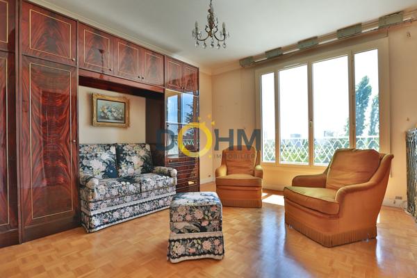 Maison 8 pièce(s) 3 chambre(s) 163 m²