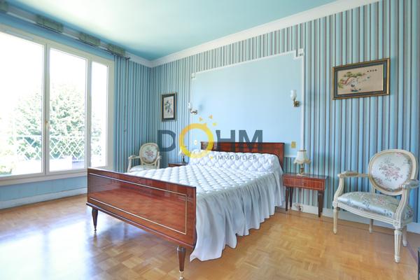 Maison 8 pièce(s) 3 chambre(s) 163 m²