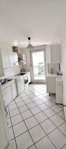 Location Appartement 3 pièces 66 m2 à Décines-Charpieu