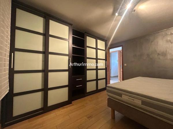 Location                                                      Maison
                        
                     4 pièces                      89 m2                     à Sucy-en-Brie
