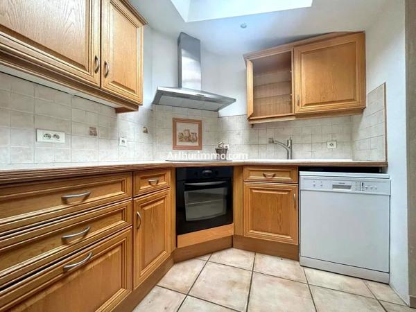 Location                                                      Maison
                        
                     4 pièces                      89 m2                     à Sucy-en-Brie