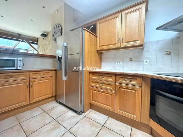Location                                                      Maison
                        
                     4 pièces                      89 m2                     à Sucy-en-Brie