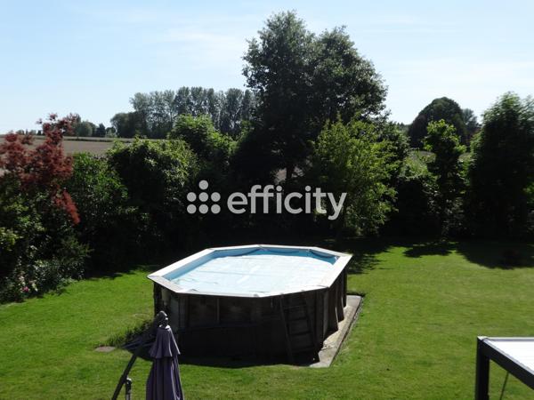 Maison
         7 pièces
        - 146 m² Exclusivité 640 000 € *