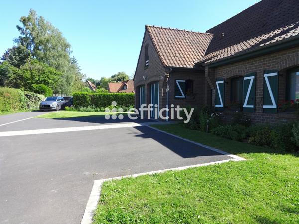Maison
         7 pièces
        - 146 m² Exclusivité 640 000 € *