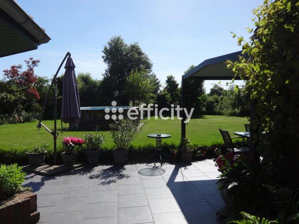 Maison
         7 pièces
        - 146 m² Exclusivité 595 000 € *
