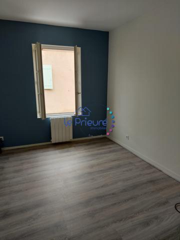 Appartement centre de charlieu avec garage