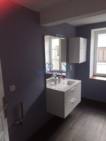 Appartement centre de charlieu avec garage