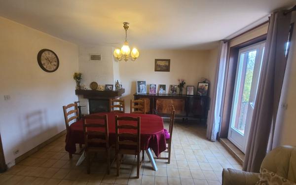 Maison à vendre    3 pièces •  Domptin