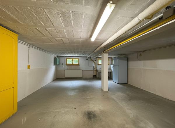 À vendre - Maison individuelle, 7 pièces située à Saint-Cyr-sur-Loire (37540)