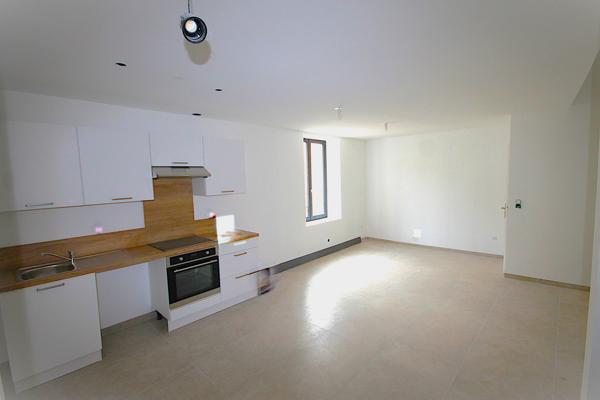 BEAU DUPLEX PROCHE CENTRE VILLAGE