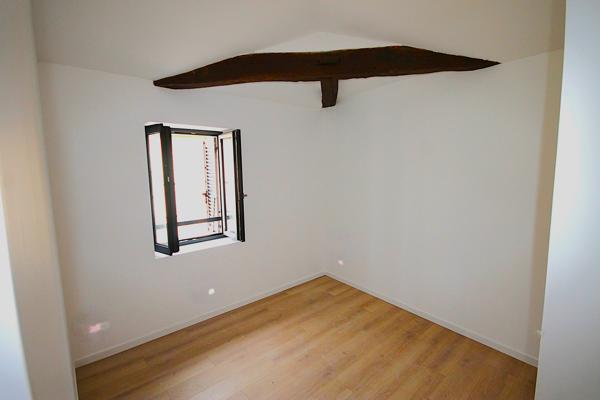 BEAU DUPLEX PROCHE CENTRE VILLAGE