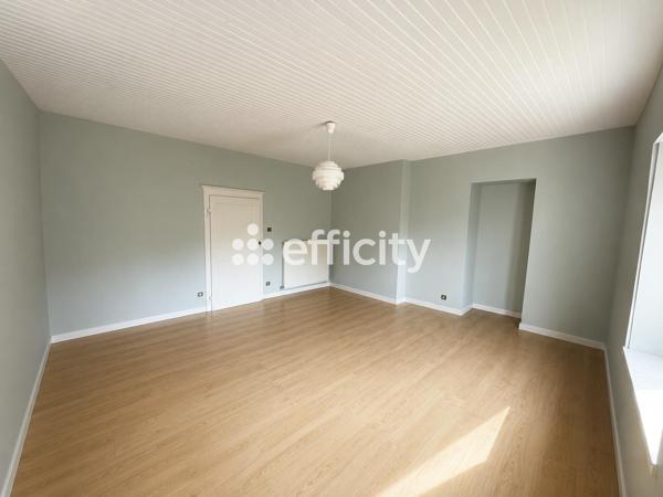 Maison
         5 pièces
        - 123 m² 179 000 € *
