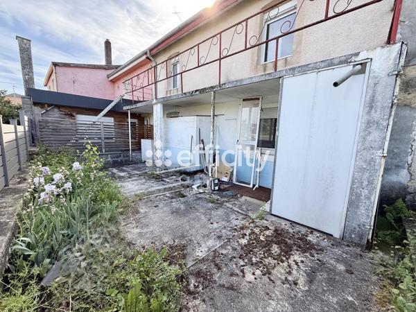 Maison
         5 pièces
        - 123 m² 179 000 € *