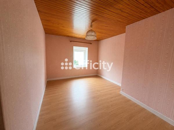 Maison
         5 pièces
        - 123 m² 179 000 € *