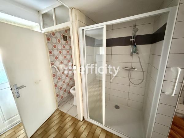 Maison
         5 pièces
        - 123 m² 179 000 € *