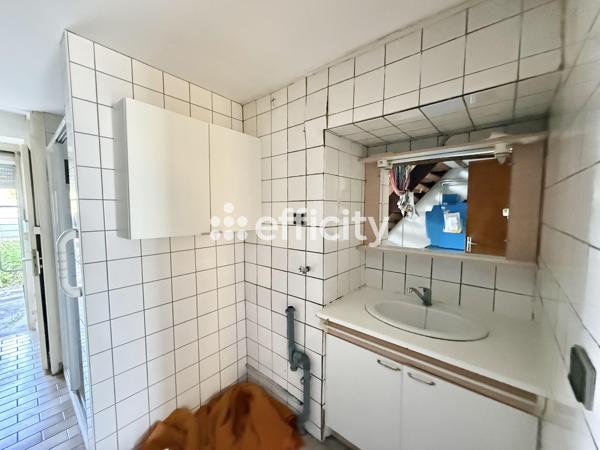 Maison
         5 pièces
        - 123 m² 179 000 € *