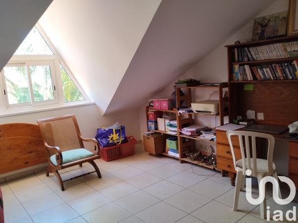 Maison 7 pièces de 120 m² à Saint-Joseph (97480)