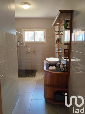 Maison 7 pièces de 120 m² à Saint-Joseph (97480)