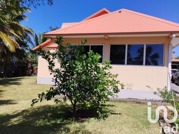 Maison 7 pièces de 120 m² à Saint-Joseph (97480)