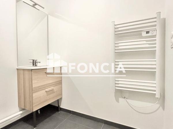 Location Appartement 2 pièces 42.6 m² - 6 RUELLE DU CHATEAU Metz 57000