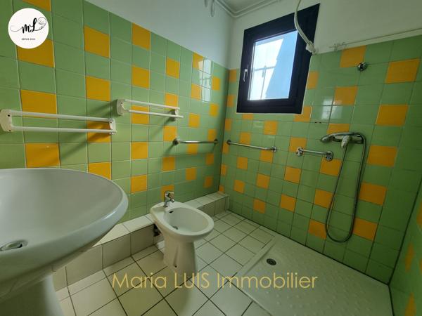 Villenave-d'Ornon (33140) - SOUS COMPROMIS - Villenave d'Ornon maison avec 2 chambres et bureau à proximité immédiate des commodité