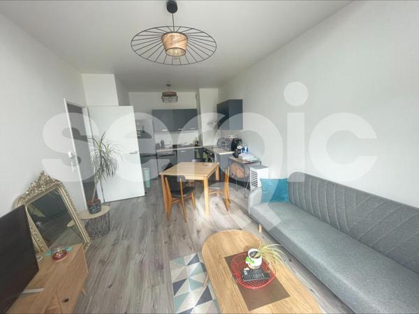 Location 2 Pieces 41 60200 Compiegne 43 0856 01 0007