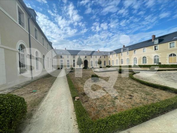 Location 2 Pieces 41 60200 Compiegne 43 0856 01 0007