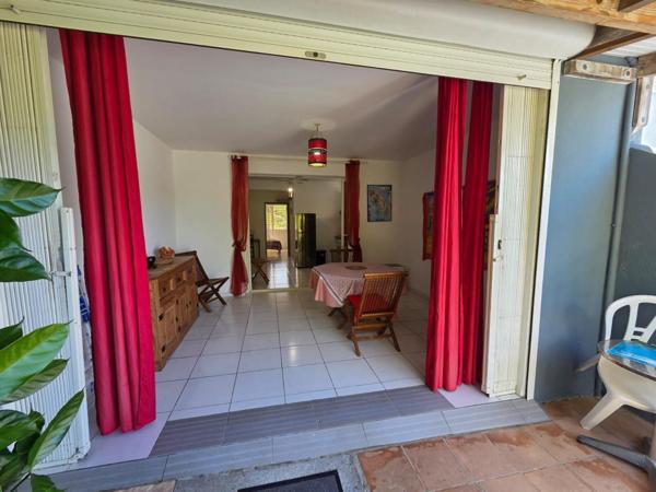 Beau T2 en RDC proche de la plage de l'Anse à l'Âne