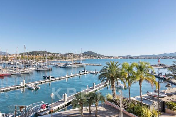 Maison d'exception vue panoramique sur le port de Sanary-sur-Mer