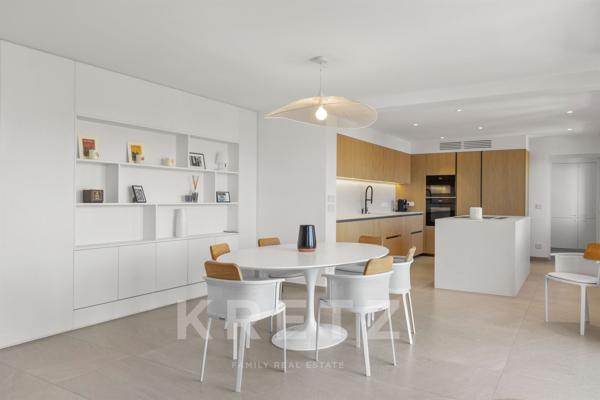 Maison d'exception vue panoramique sur le port de Sanary-sur-Mer