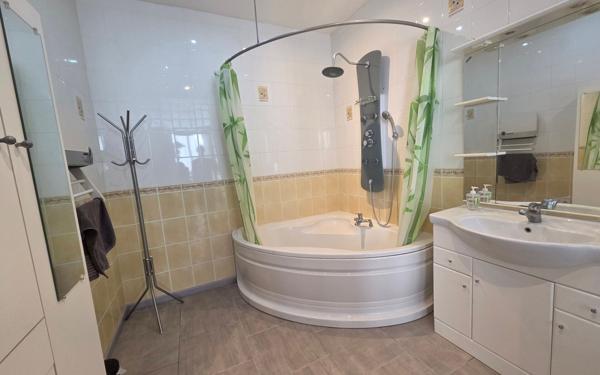 Appartement à vendre    3 pièces • 95,89 m2 Laragne-Montéglin