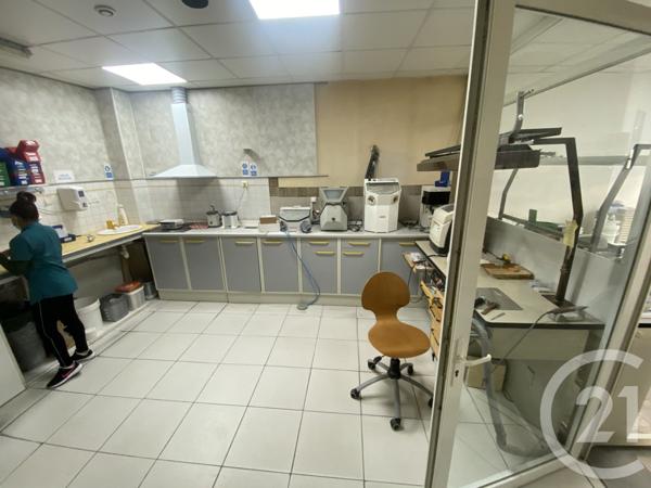 Immeuble à vendre  244 m2 TARBES - 65