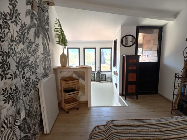 Maison
         4 pièces
        - 86 m² Exclusivité 109 000 € *