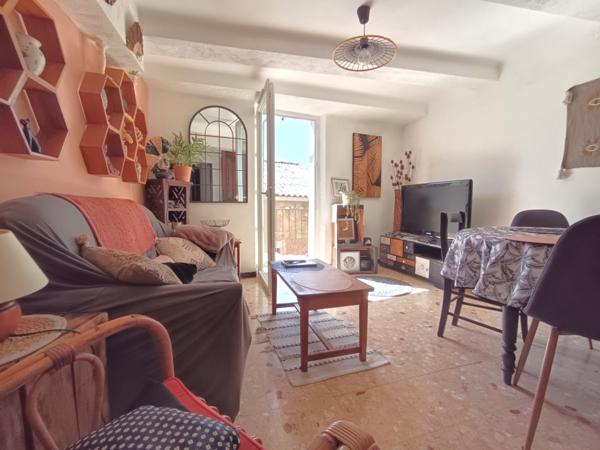Maison
         4 pièces
        - 86 m² Exclusivité 109 000 € *