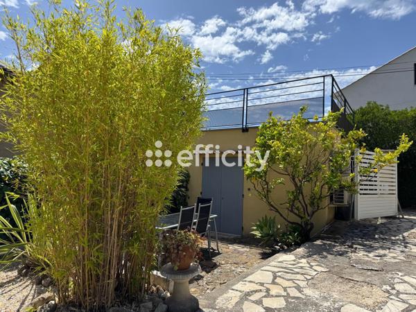 Maison
         4 pièces
        - 89 m² Bien prestige 650 000 € *