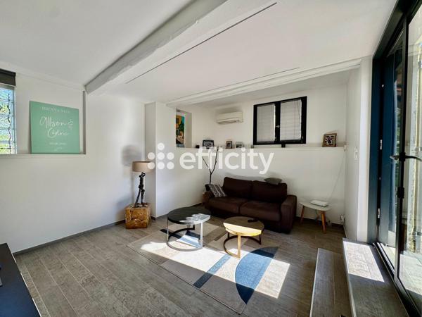 Maison
         4 pièces
        - 89 m² Bien prestige 650 000 € *