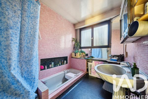 Maison à vendre 9 pièces 241 m² Le Plessis-Robinson