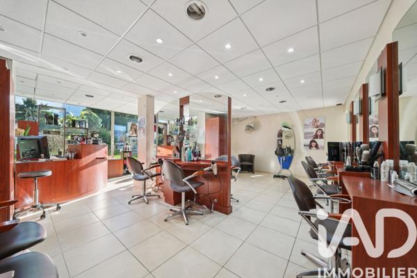 Maison à vendre 9 pièces 241 m² Le Plessis-Robinson