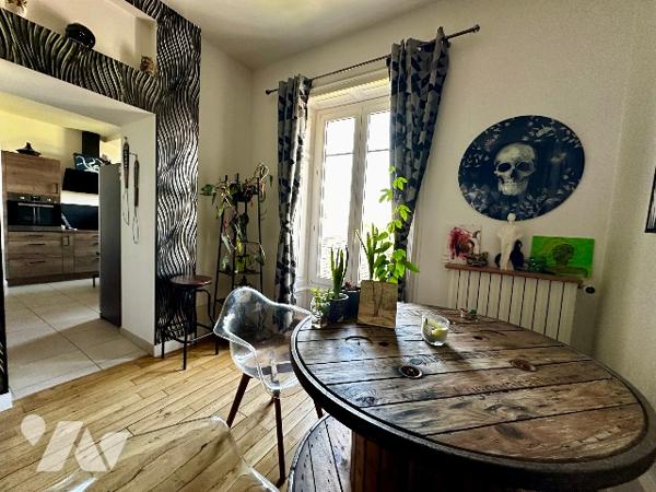 DOLE , appartement traversant 4 pièces 75,78 m²