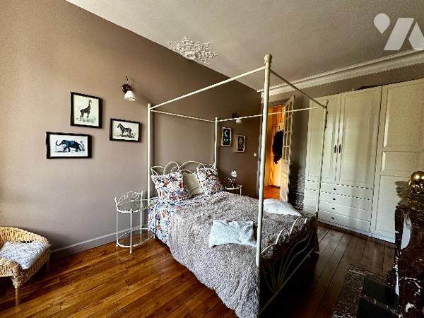 DOLE , appartement traversant 4 pièces 75,78 m²