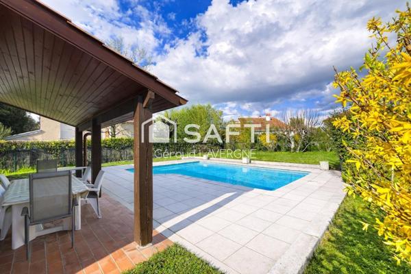 Castelginest: 145 m², piscine, 845 m²