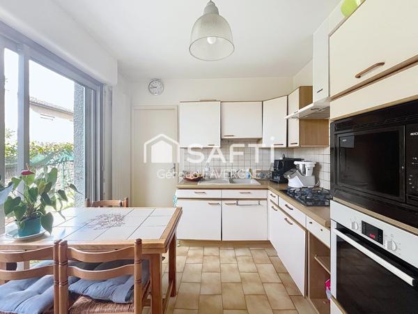Castelginest: 145 m², piscine, 845 m²