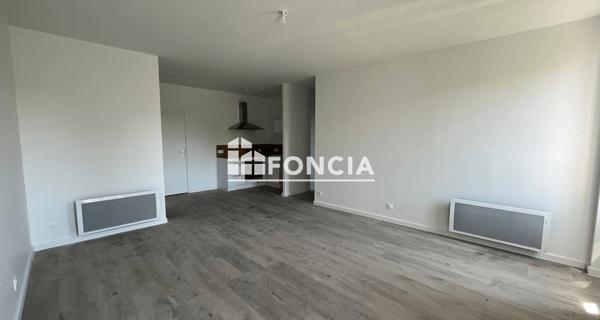 Location Appartement 2 pièces 53.01 m² - Veyre-monton 63960