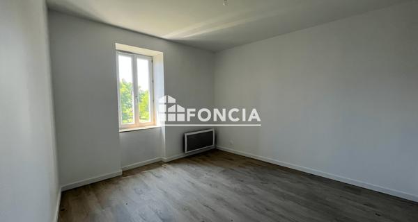 Location Appartement 2 pièces 53.01 m² - Veyre-monton 63960